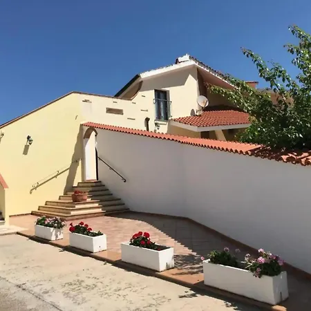 Nuragica Apartamento *